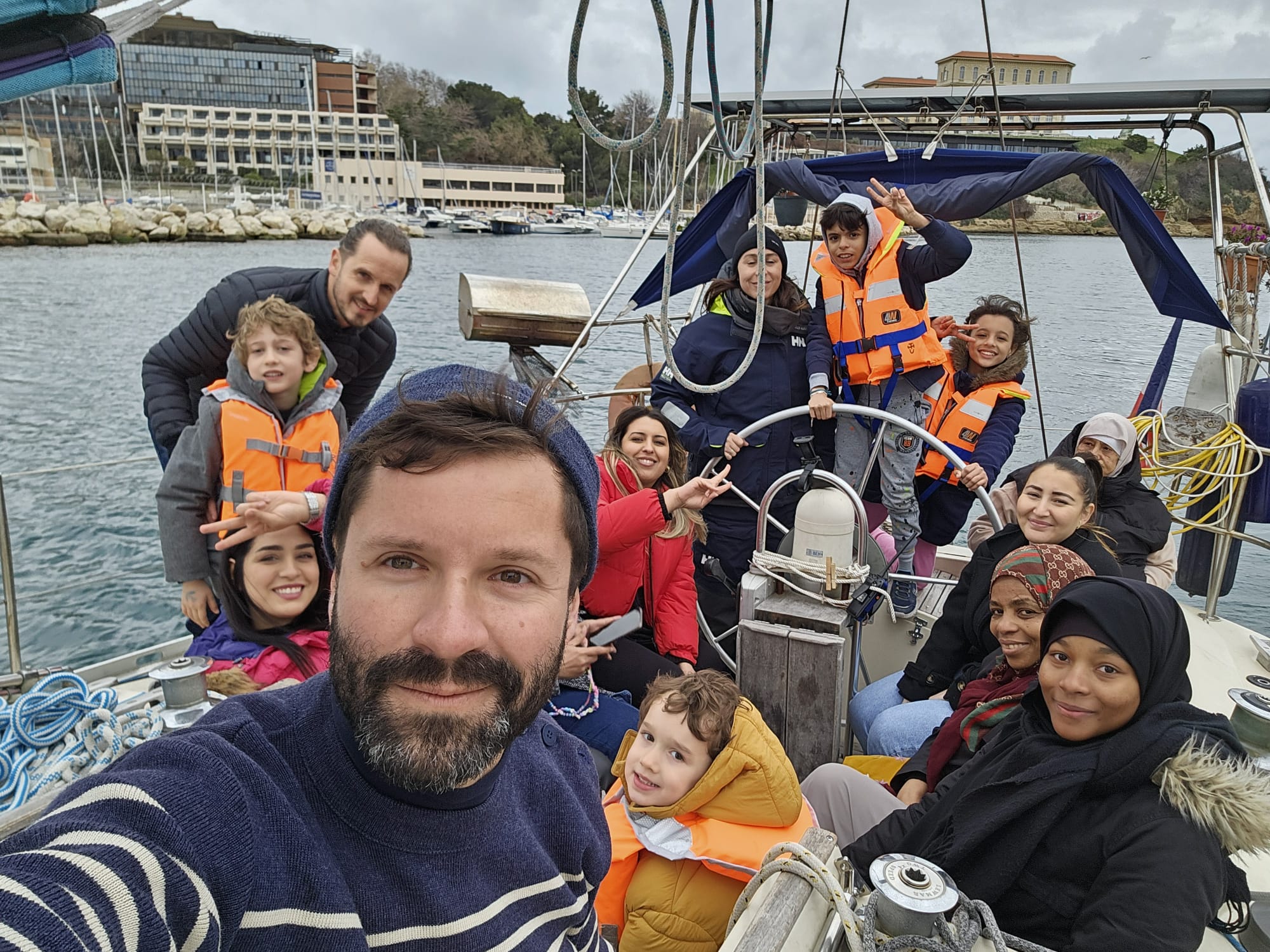 Découvrir Marseille depuis la mer pour les publics qui en sont éloignés : rencontres "Au bout la mer" avec Marseille capitale de la mer