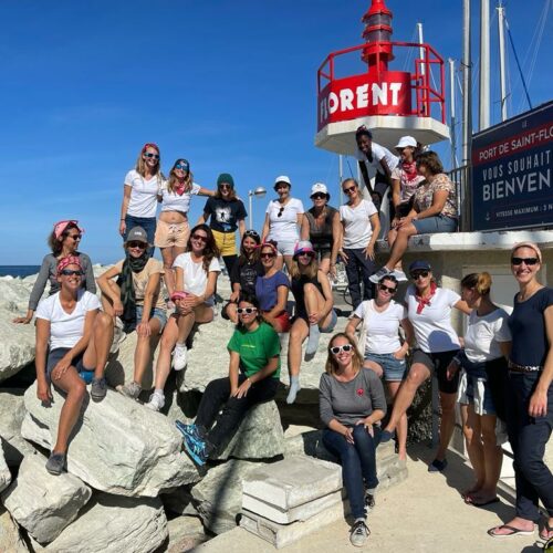 Faire de la voile entre femmes pour développer sa conscience environnementale et son leadership entrepreunarial, avec le programme Earthship sisters