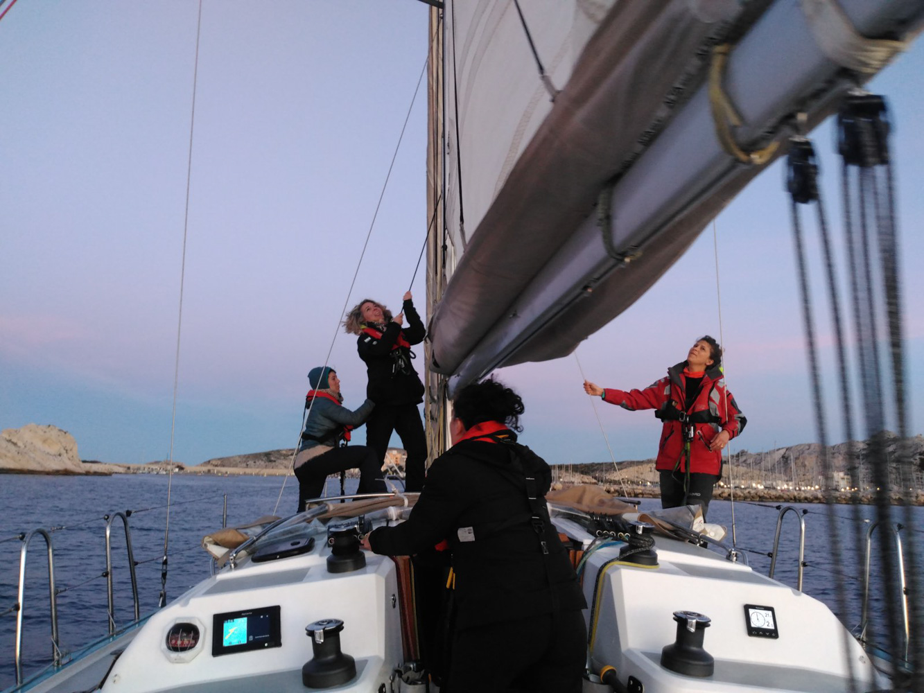 Révéler le leader inspirant qui est en soi avec le programme Monter en puissance - atelier coaching par la voile Marseille